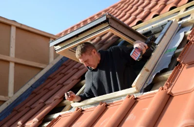 Pose de fenêtres de toit Velux à Royon